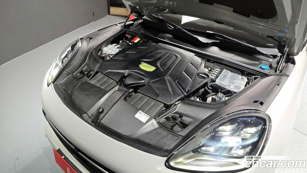 Porsche Cayenne 3.0, 2022