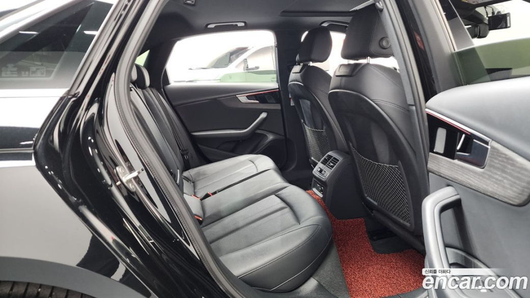 Audi A4 40 TFSI Premium, 2023