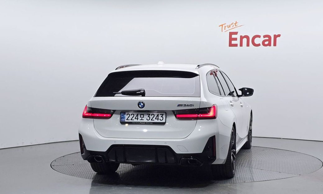 BMW 3-Series M340i xDrive Touring Pro, 2025