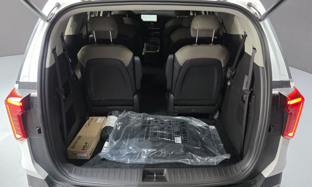 Kia Carnival 9-Seater Noblesse, 2025