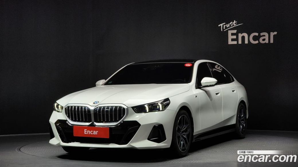 BMW 5-Series 520i M Sport, 2024