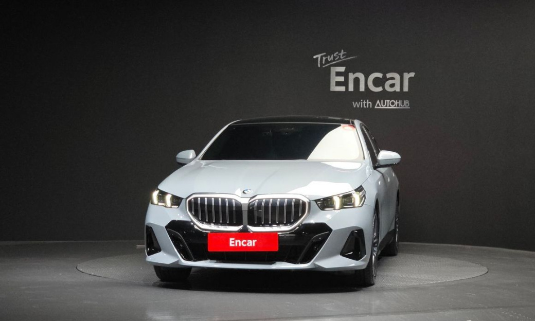 BMW 5-Series 520i M Sport, 2024