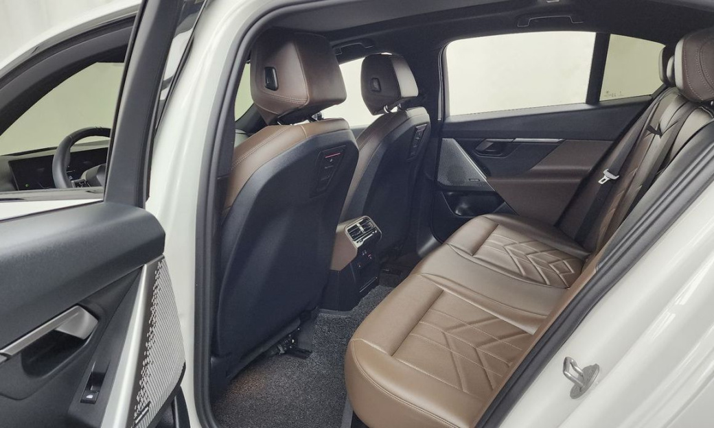 BMW 5-Series 520i M Sport, 2024