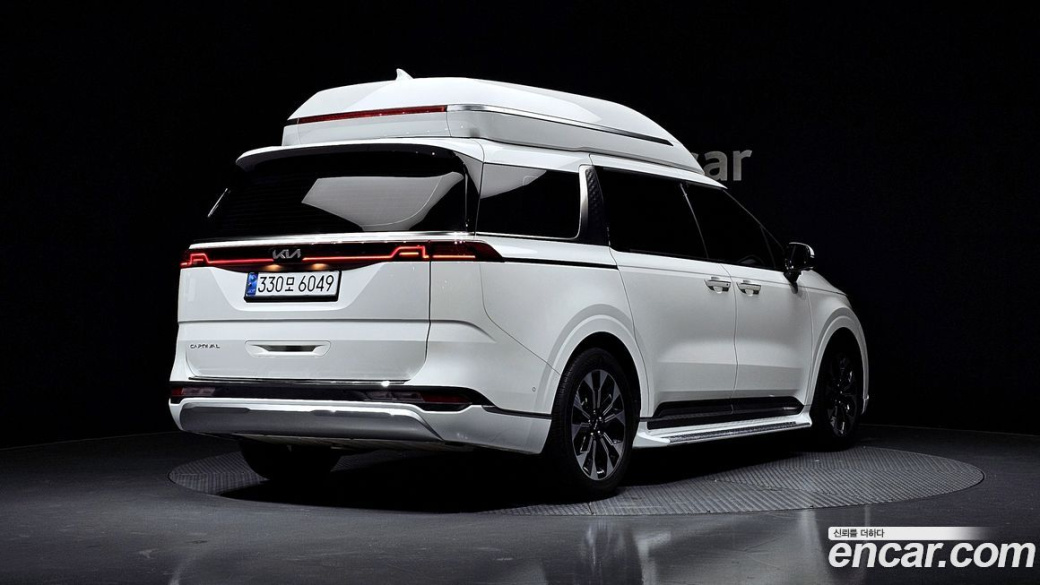 Kia Carnival 9-Seater Hi-Limousine, 2022