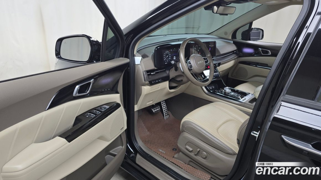 Kia Carnival 9-Seater Signature, 2023