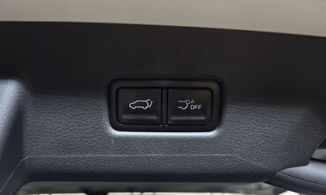 Kia Carnival 9-Seater Noblesse, 2025