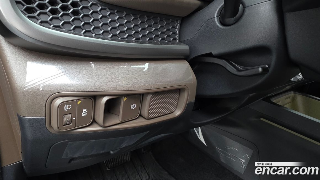 Kia Tasman 2.5T Gasoline 4WD, 2026