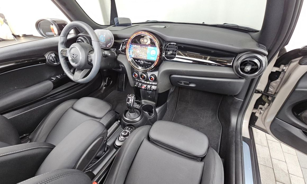 Mini Cooper Convertible Classic, 2024