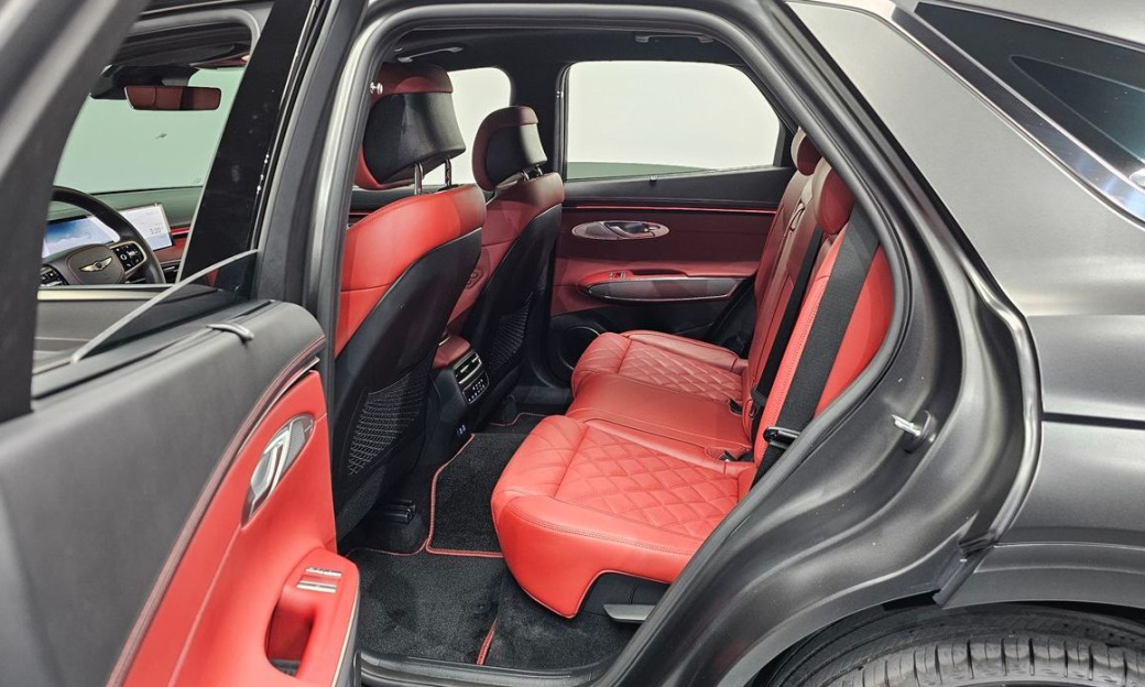 Genesis GV70 2.5T Gasoline 2WD, 2025