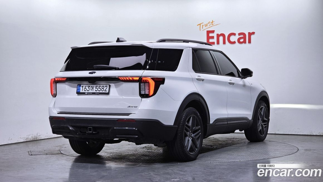 Ford Explorer 2.3 ST-Line 4WD, 2025