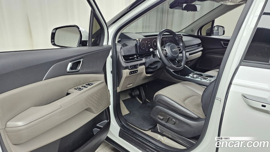 Kia Carnival 9-Seater Noblesse, 2025