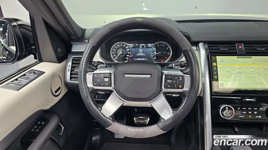 Land Rover Discovery P360 R-Dynamic SE, 2023