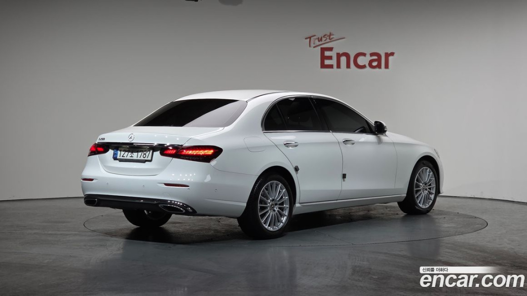 Mercedes-Benz E-Class E250 Exclusive, 2022