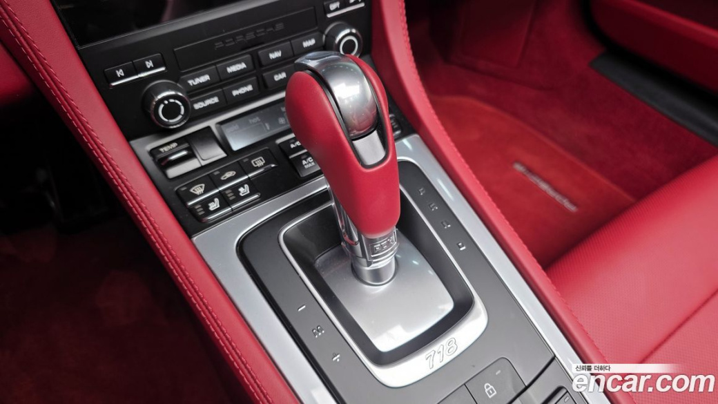 Porsche 718 4.0 GTS, 2024