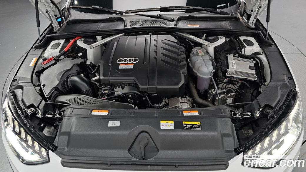 Audi A4 40 TFSI Premium, 2023