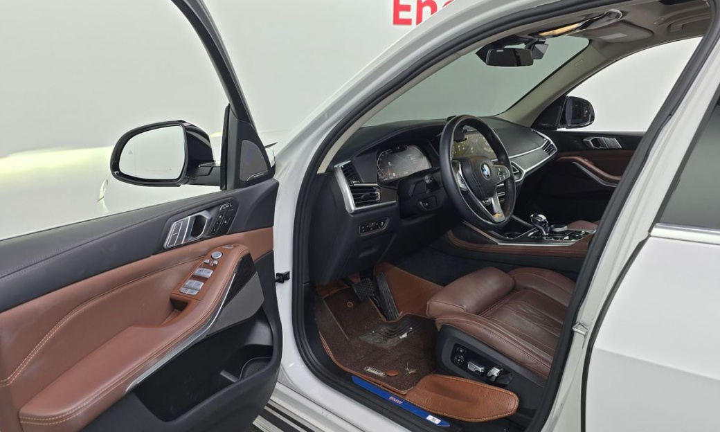 BMW X7 xDrive 40i Design Pure Excellence 7-Seater, 2022