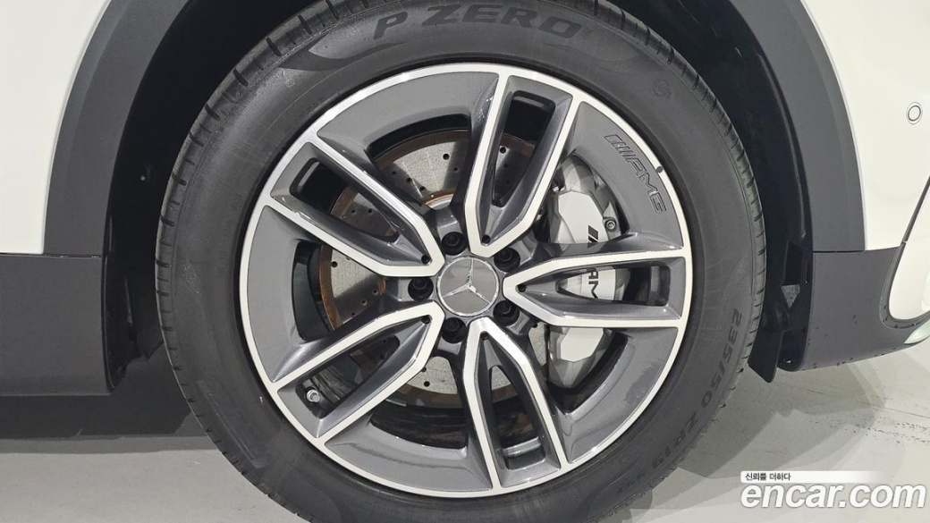 Mercedes-Benz GLB-Class AMG GLB35 4MATIC, 2025