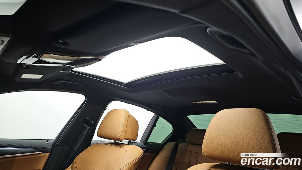 BMW 5-Series 520i M Sport, 2023