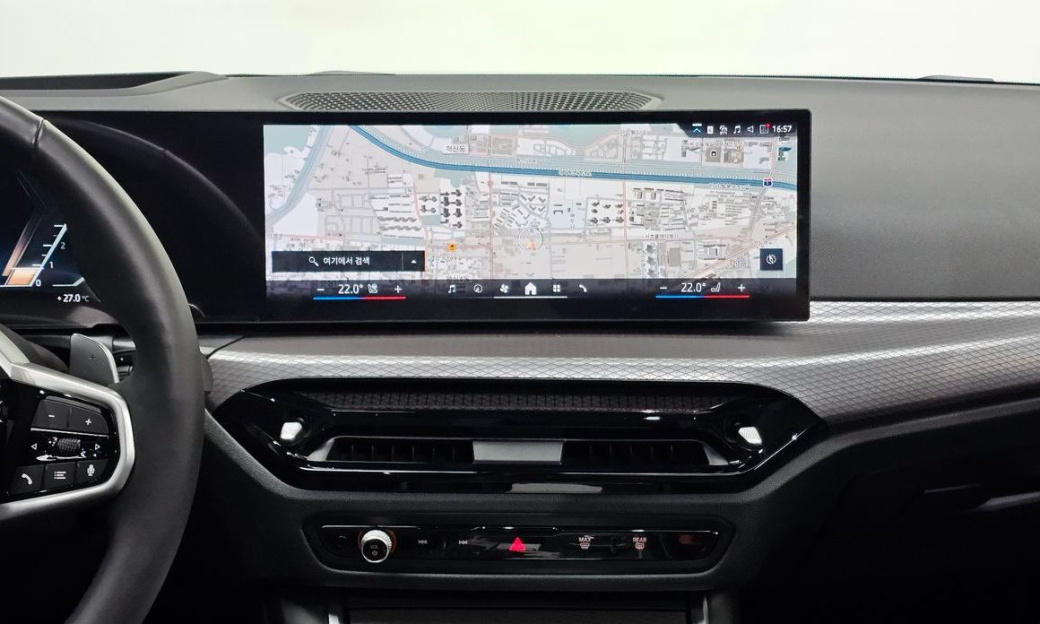 BMW 3-Series 320i M Sport, 2025