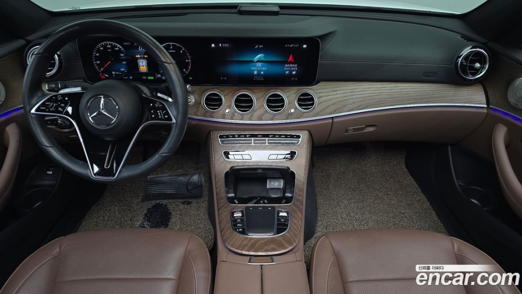 Mercedes-Benz E-Class E220d 4MATIC Exclusive, 2023