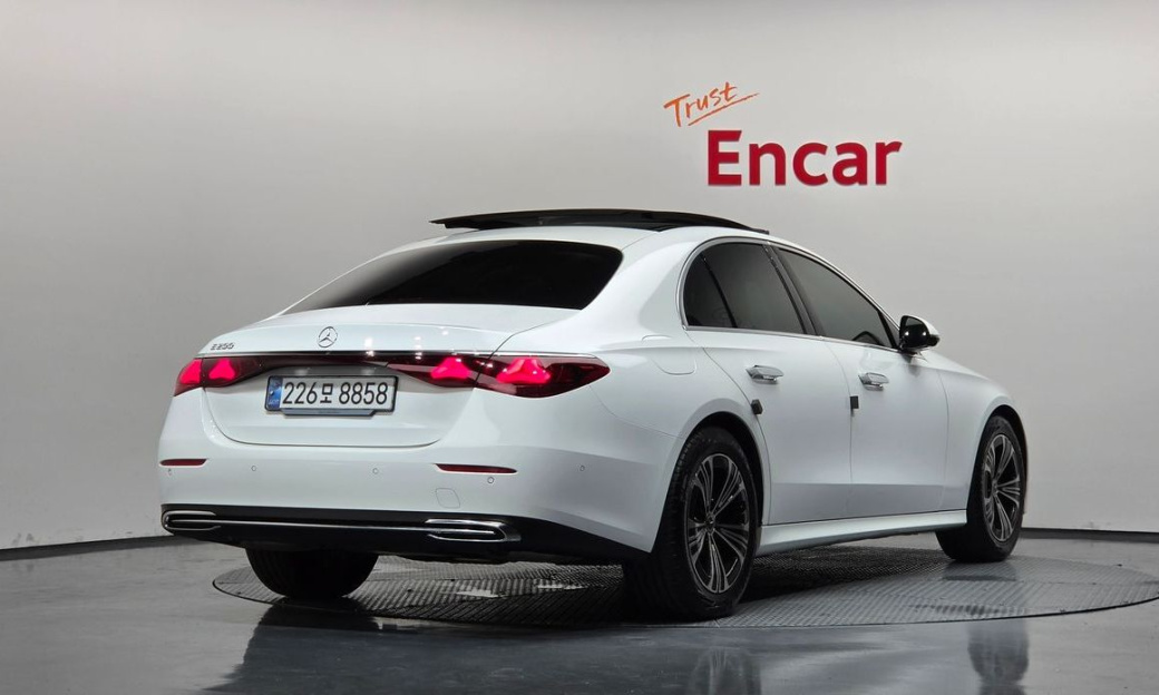 Mercedes-Benz E-Class E200 Avantgarde, 2025
