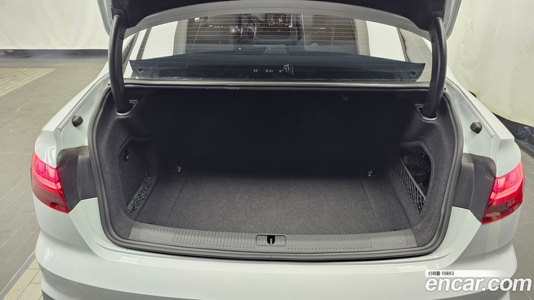 Audi A4 40 TFSI Premium, 2023