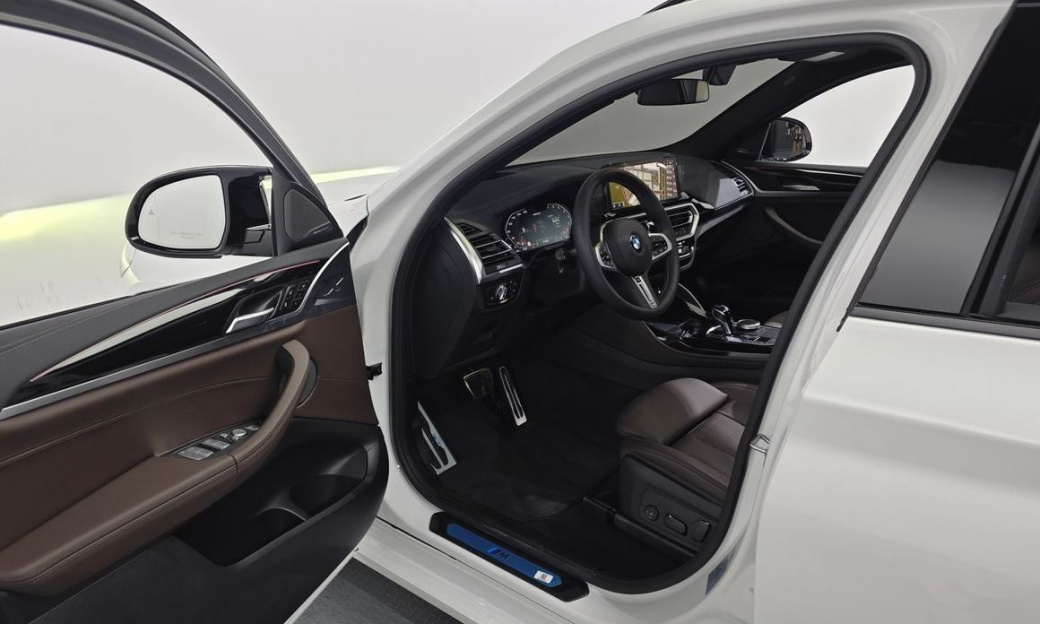 BMW X4 xDrive M40i, 2025