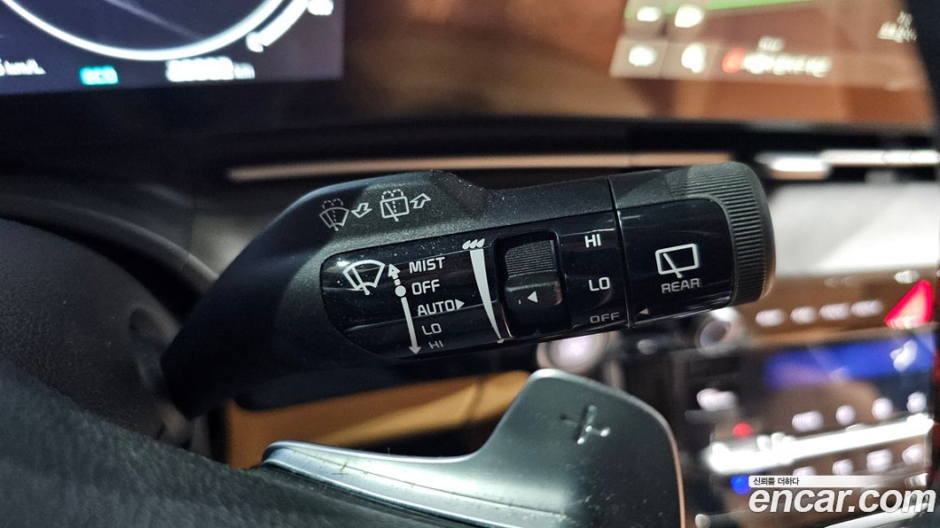 Kia Carnival 9-Seater Signature, 2023