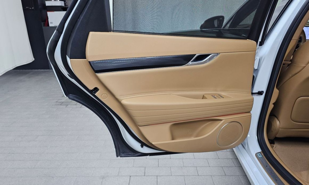 Genesis G80 Gasoline 2.5 Turbo 2WD, 2026