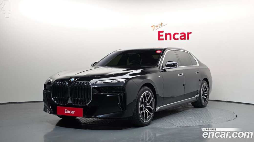 BMW 7-Series 740d xDrive M Sport, 2025