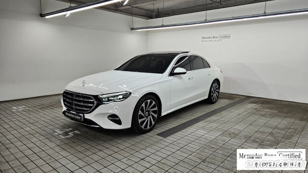 Mercedes-Benz E-Class E300 4MATIC Exclusive, 2024