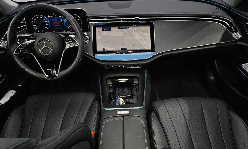 Mercedes-Benz E-Class E200 Avantgarde, 2025