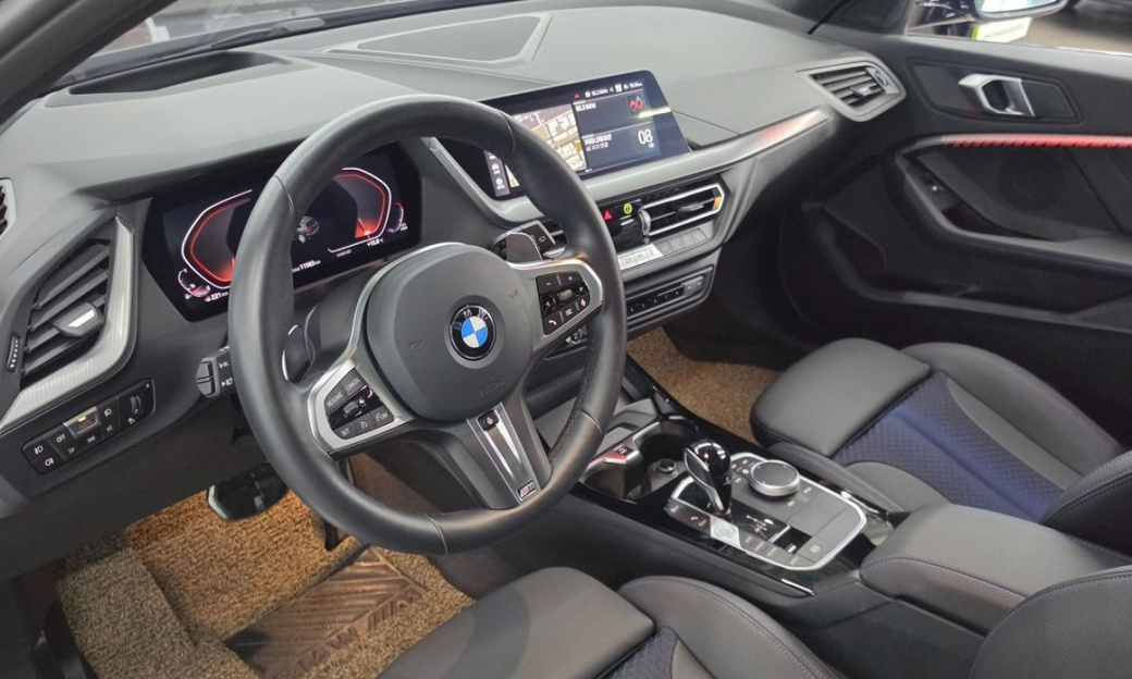 BMW 1-Series 120i M Sports, 2024