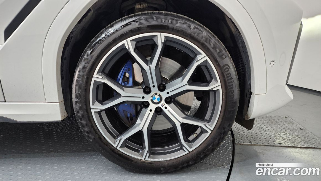 BMW X6 xDrive40i M Sport, 2023