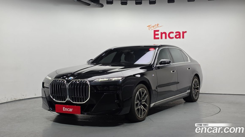 BMW 7-Series 740i xDrive M Sport, 2024