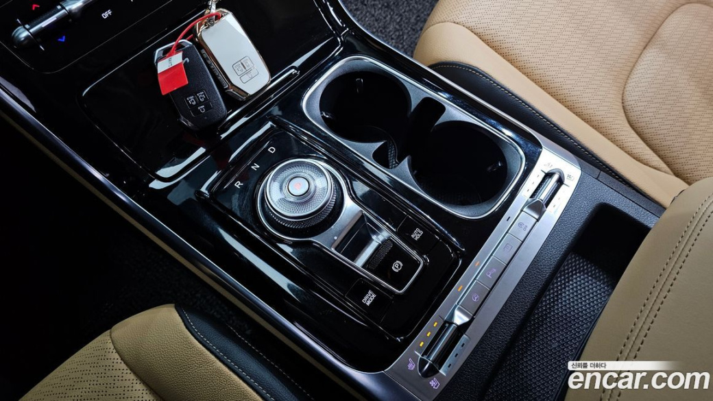 Kia Carnival 9-Seater Signature, 2023