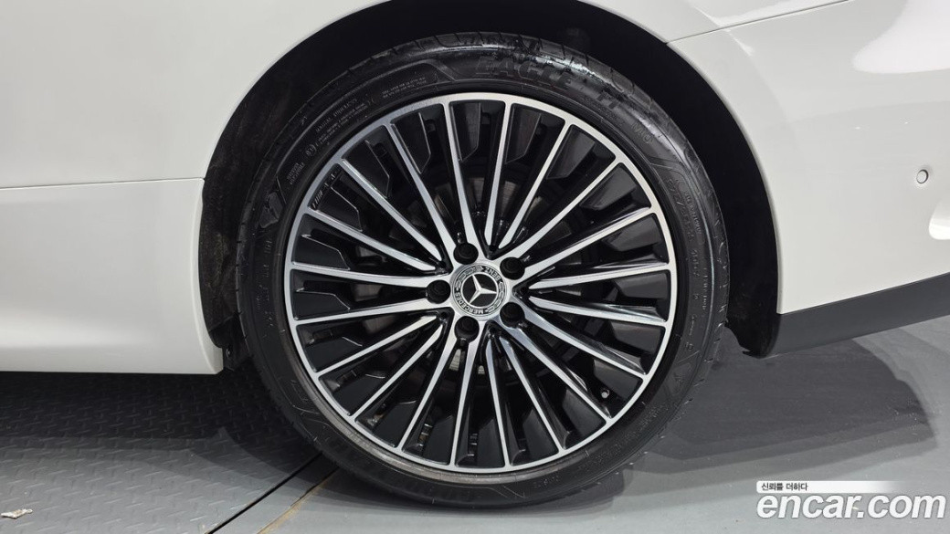 Mercedes-Benz CLE-Class CLE200 Cabriolet, 2024