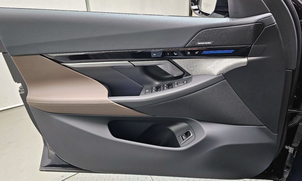 BMW 5-Series 520i M Sport, 2024