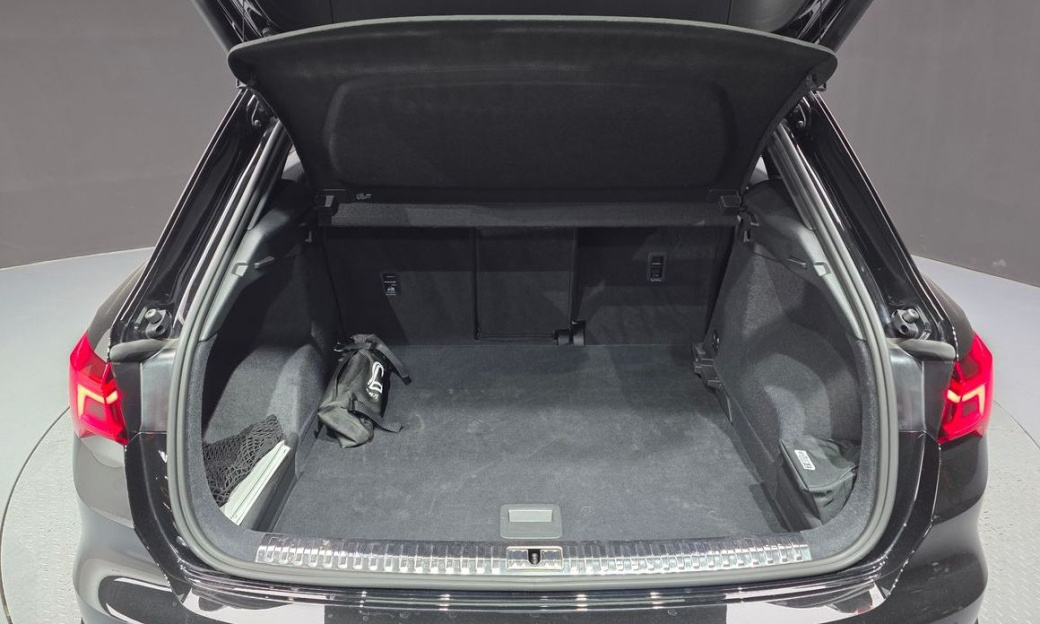 Audi Q3 40 TFSI Quattro Premium, 2025