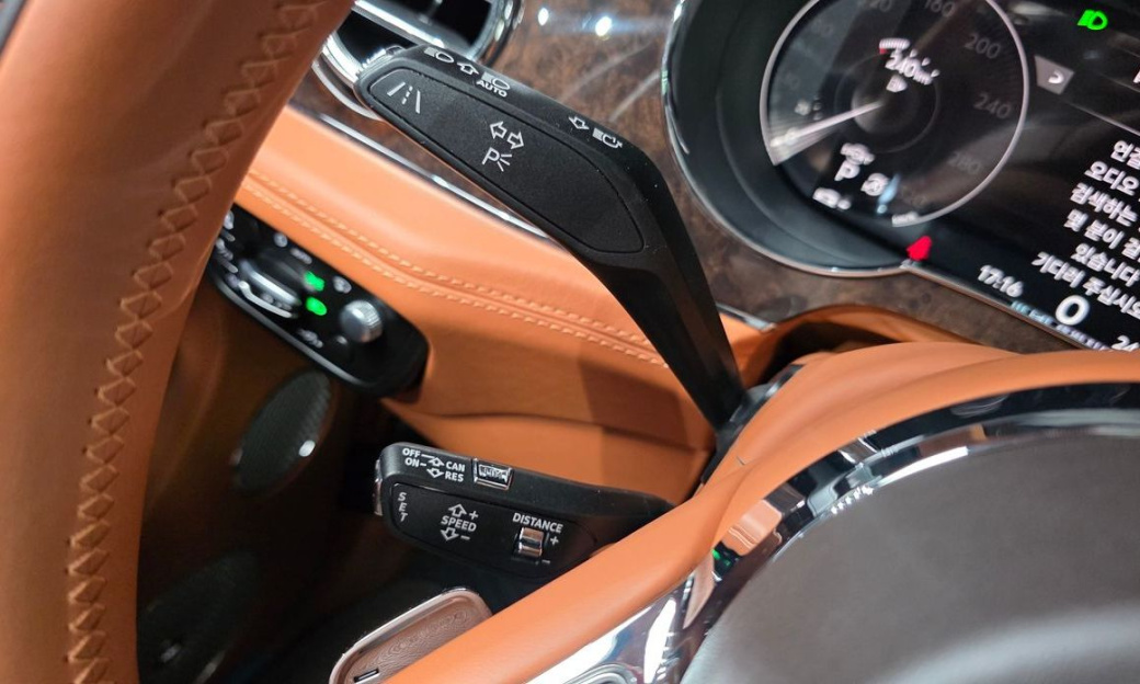 Bentley Bentayga 4.0 V8, 2022