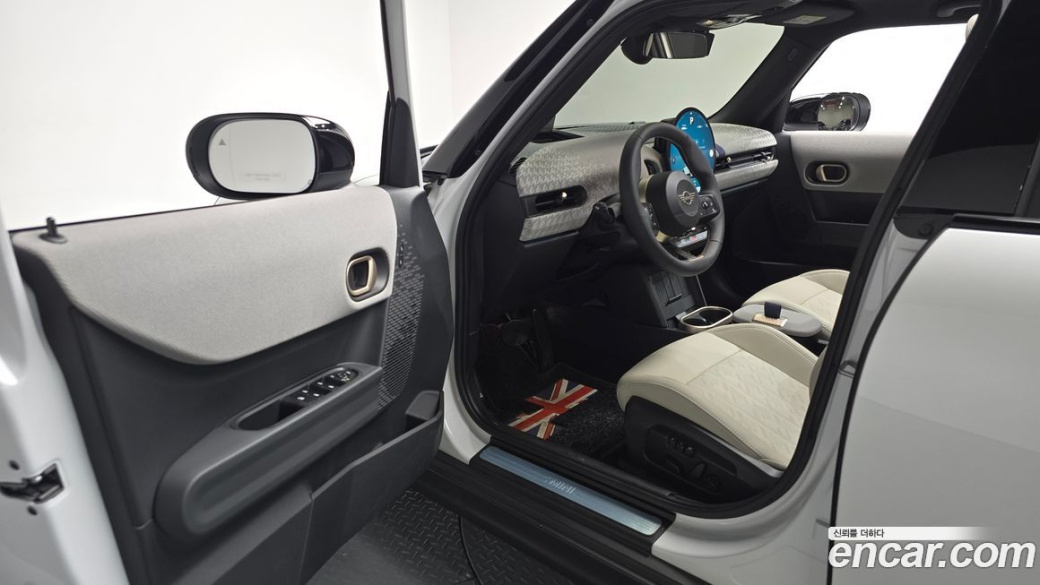Mini Cooper 5 Door Favoured, 2025