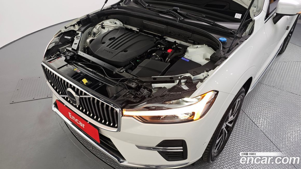 Volvo XC60 B5 Ultimate Bright, 2024