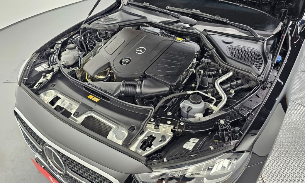 Mercedes-Benz E-Class E200 Avantgarde, 2024
