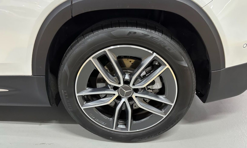 Mercedes-Benz GLB-Class AMG GLB35 4MATIC, 2025