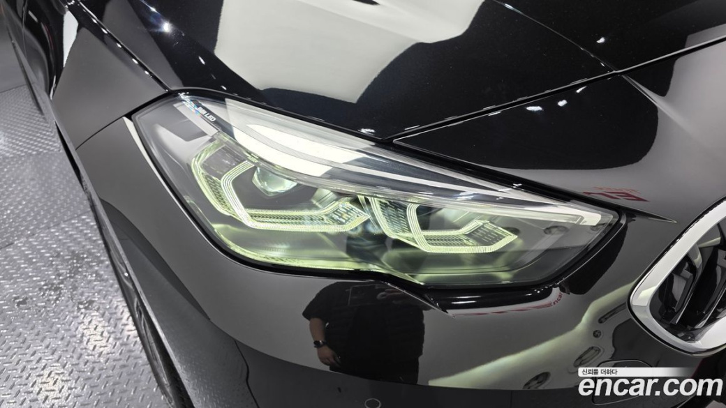 BMW 2-Series 220i Sport, 2024