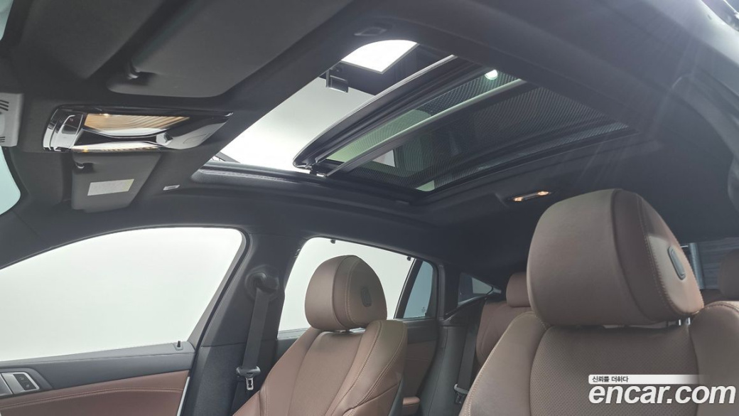 BMW X6 xDrive40i M Sport, 2022