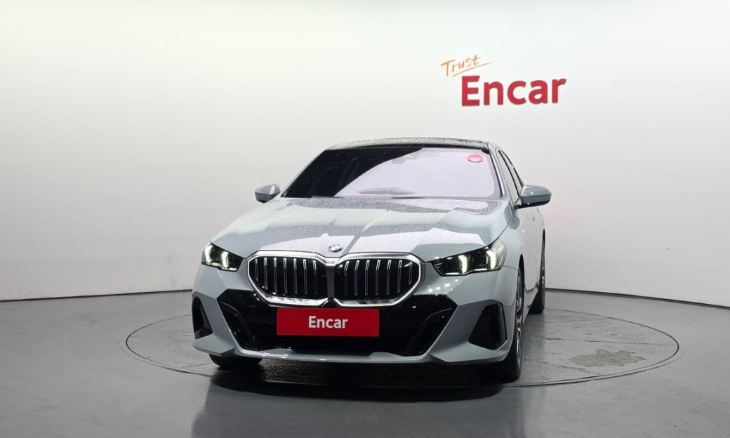 BMW 5-Series 520i M Sport, 2024