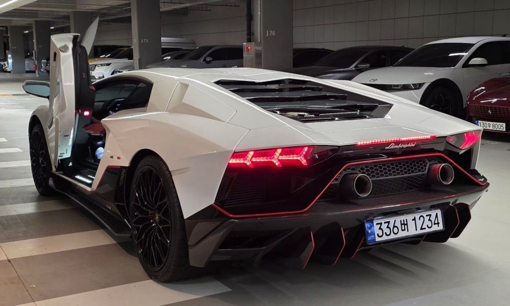 Lamborghini Aventador LP780-4 Ultimae, 2022