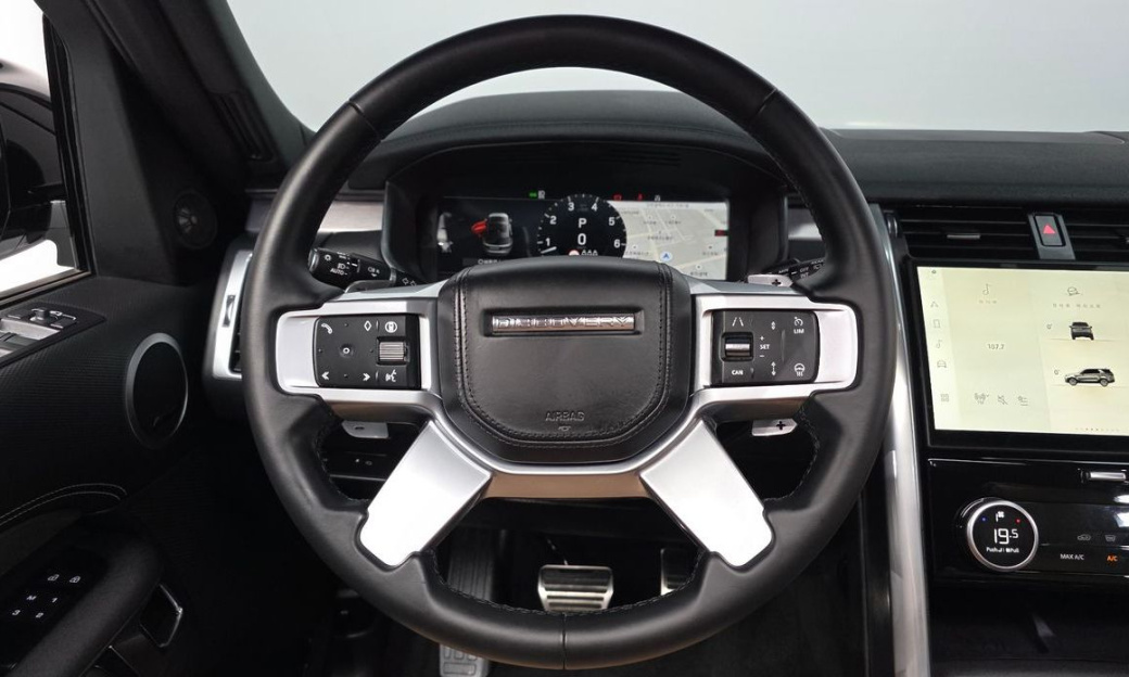Land Rover Discovery P360 Dynamic HSE, 2024