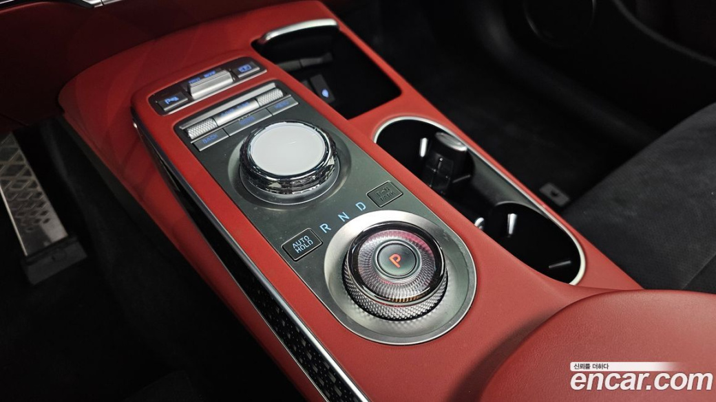 Genesis GV70 2.5T Gasoline 2WD, 2024